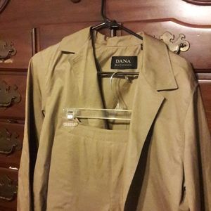 Khaki pants suit